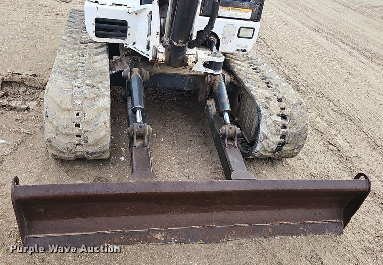 image for item DK0535 2003 Bobcat 341D mini excavator