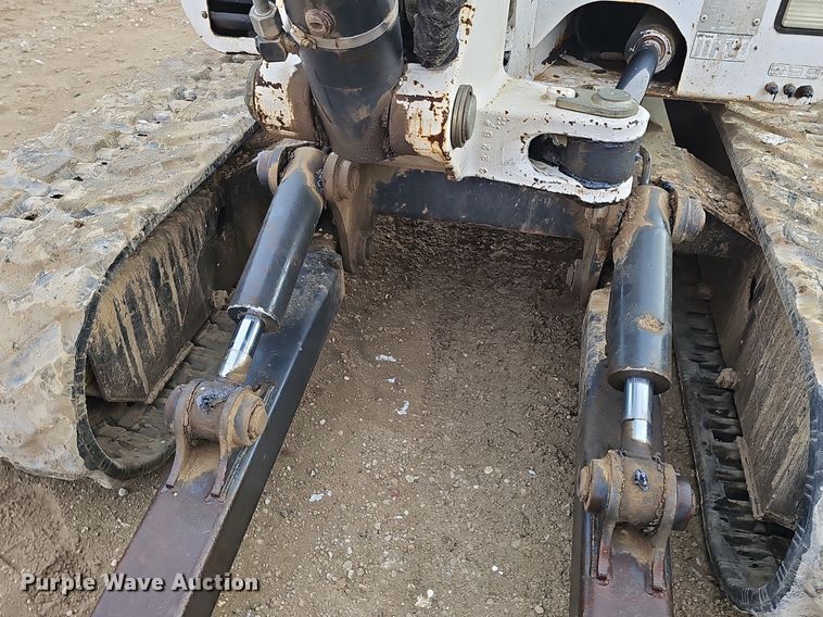 image for item DK0535 2003 Bobcat 341D mini excavator