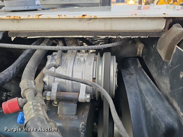 image for item DK0535 2003 Bobcat 341D mini excavator