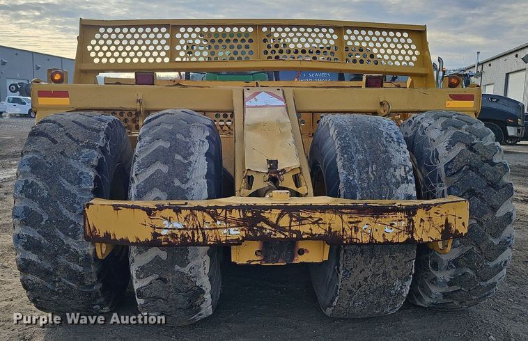 image for item DK0536 2004 John Deere 1810E scraper