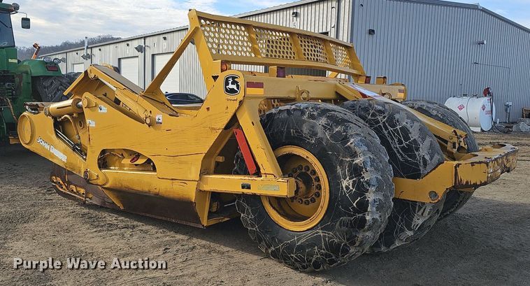 image for item DK0536 2004 John Deere 1810E scraper