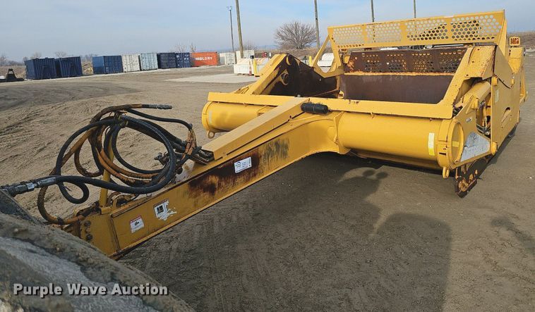 image for item DK0537 2008 John Deere 1810E scraper