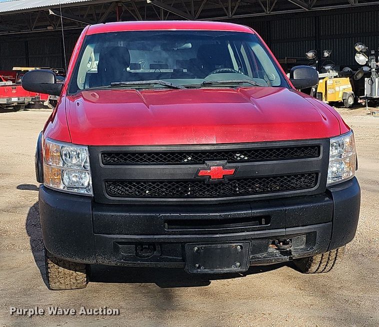 image for item DK0562 2010 Chevrolet Silverado 1500 Ext. Cab pickup truck