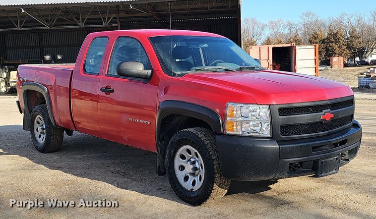 image for item DK0562 2010 Chevrolet Silverado 1500 Ext. Cab pickup truck