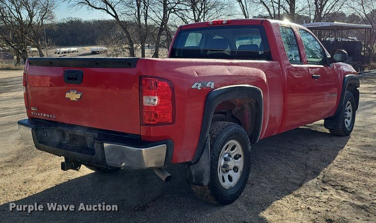 image for item DK0562 2010 Chevrolet Silverado 1500 Ext. Cab pickup truck