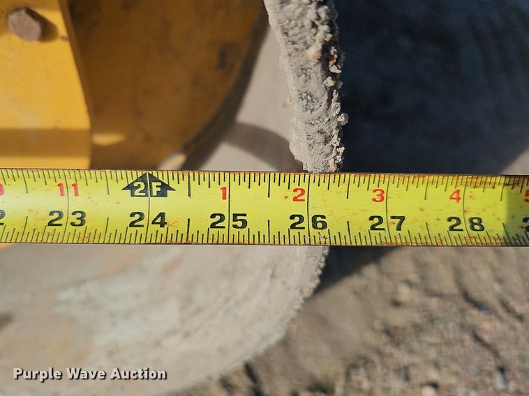 image for item DK0566 DynaPac CC122 double drum vibratory roller