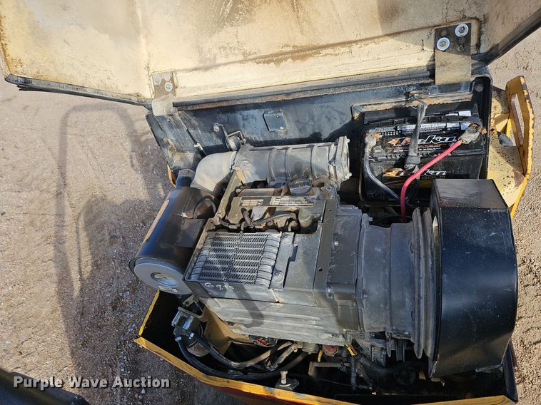 image for item DK0566 DynaPac CC122 double drum vibratory roller