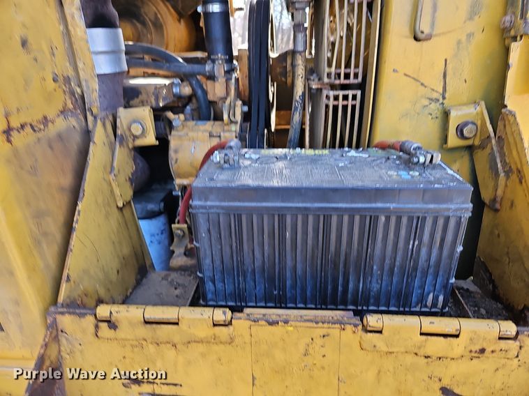 image for item DK0569 1995 Caterpillar 963B track loader