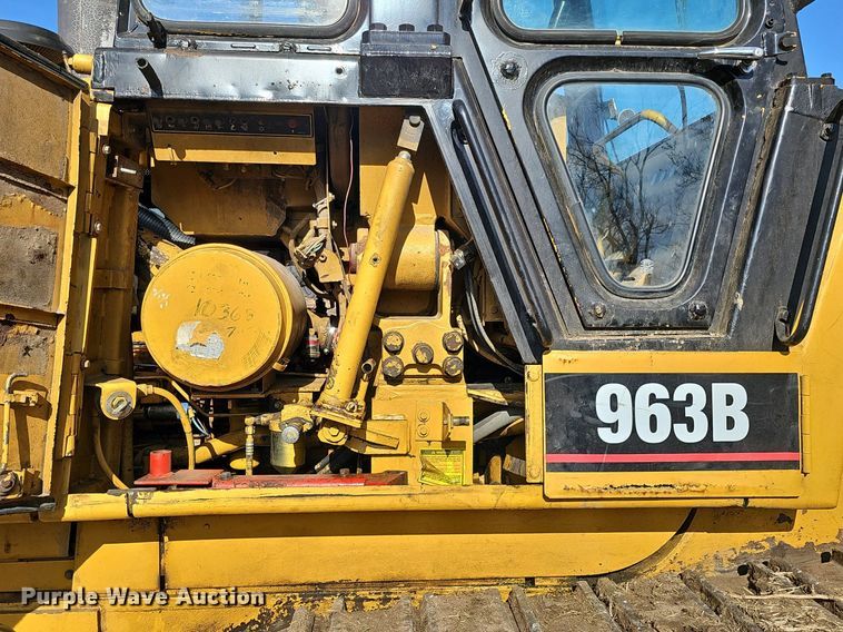 image for item DK0569 1995 Caterpillar 963B track loader