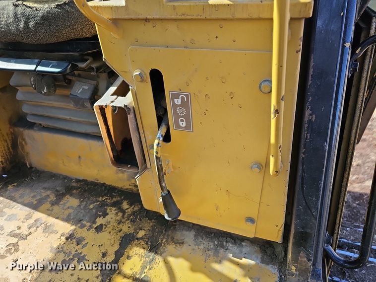 image for item DK0569 1995 Caterpillar 963B track loader