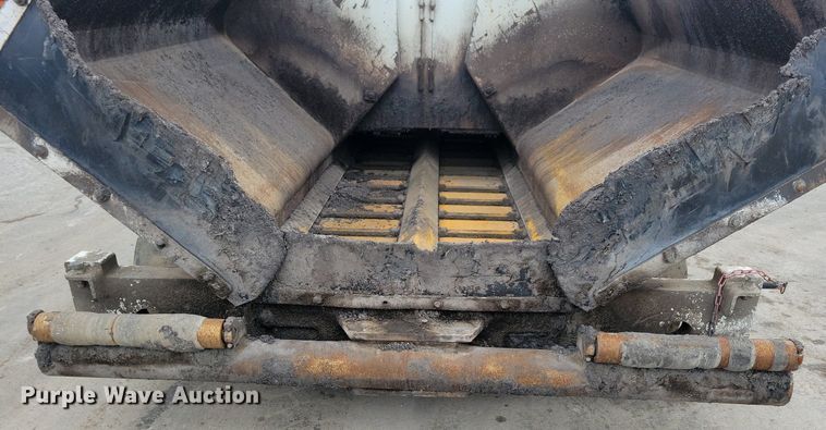 image for item DL7852 Roadtec RP175  paver