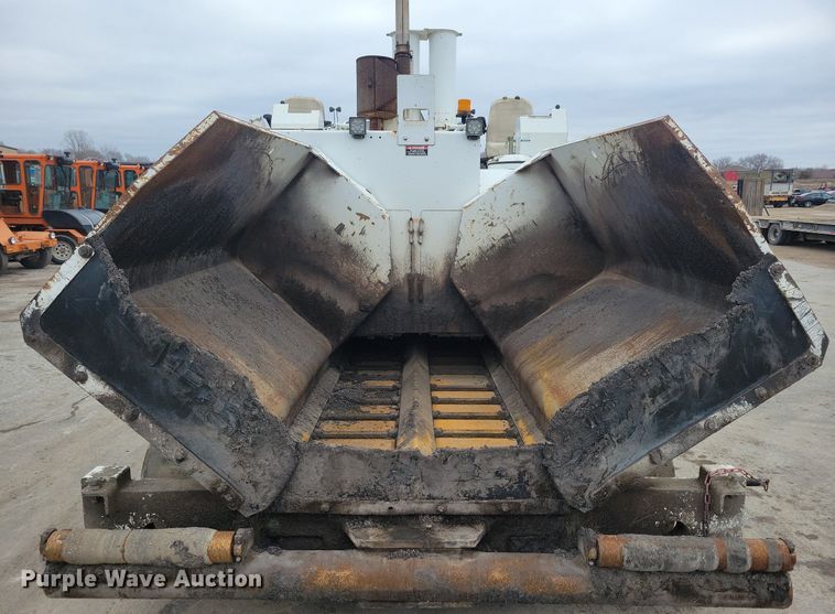 image for item DL7852 Roadtec RP175  paver