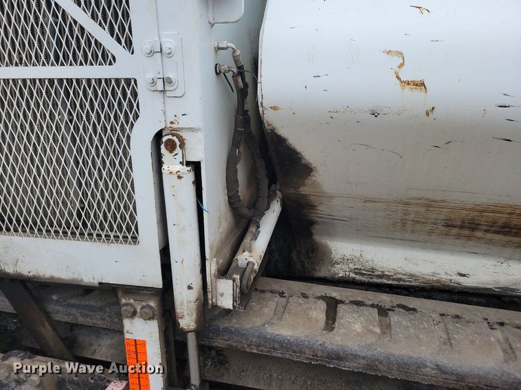 image for item DL7852 Roadtec RP175  paver