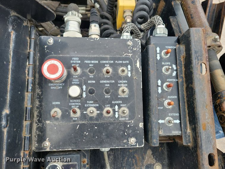 image for item DL7852 Roadtec RP175  paver