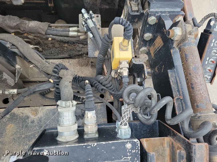 image for item DL7852 Roadtec RP175  paver