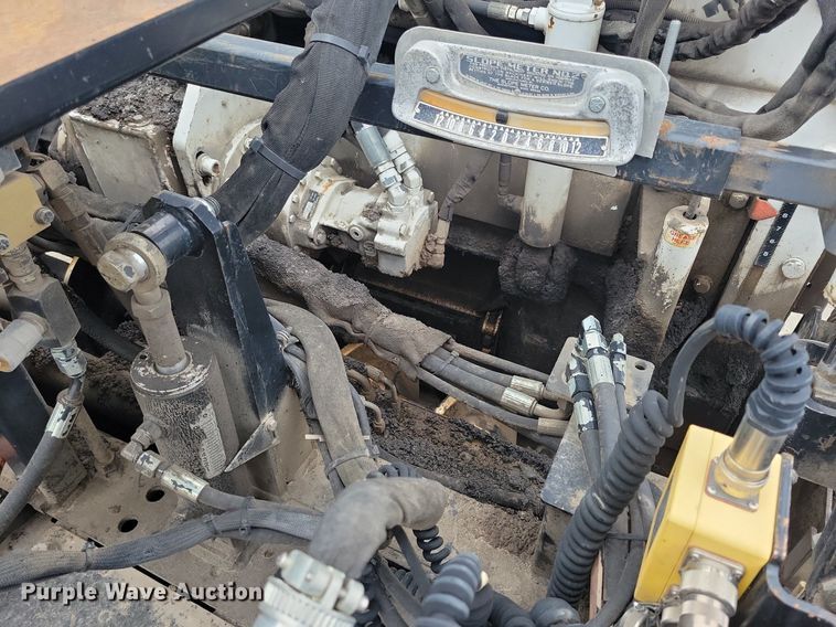 image for item DL7852 Roadtec RP175  paver