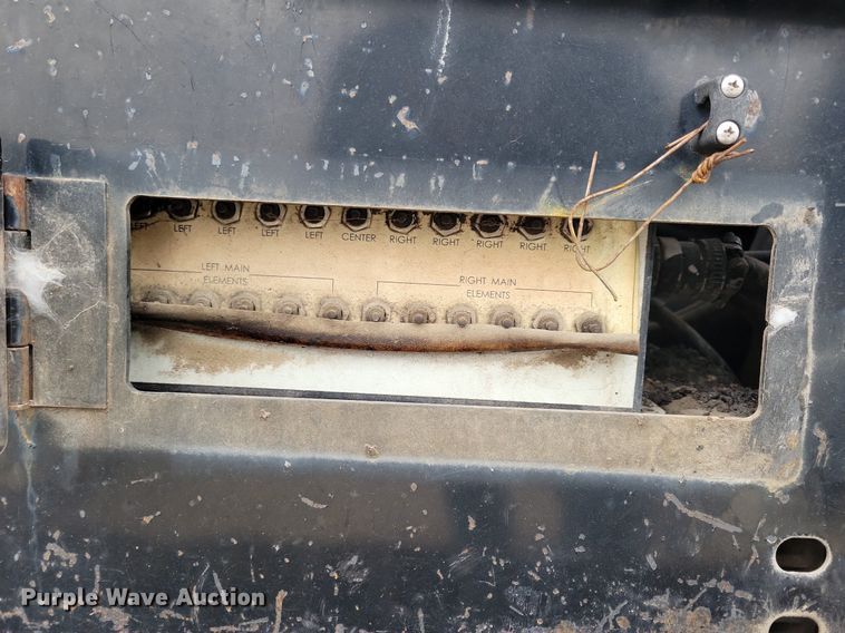 image for item DL7852 Roadtec RP175  paver