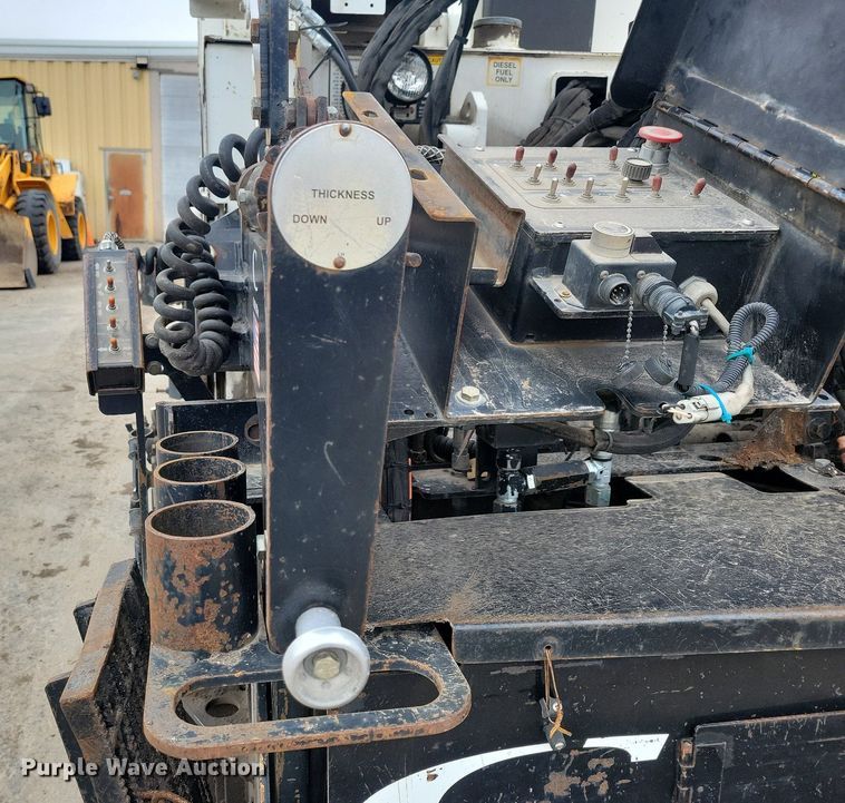 image for item DL7852 Roadtec RP175  paver