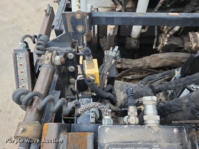 image for item DL7852 Roadtec RP175  paver