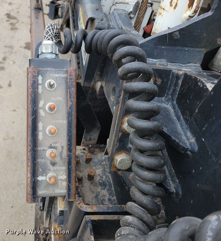 image for item DL7852 Roadtec RP175  paver