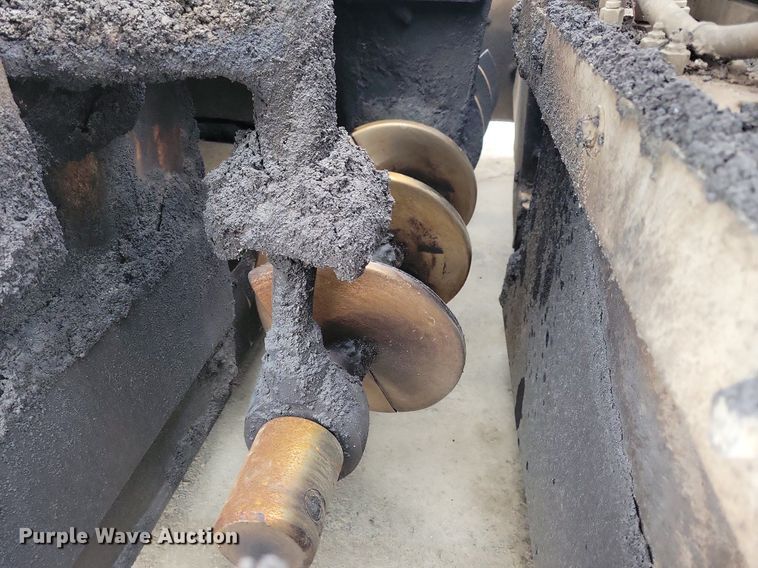 image for item DL7852 Roadtec RP175  paver