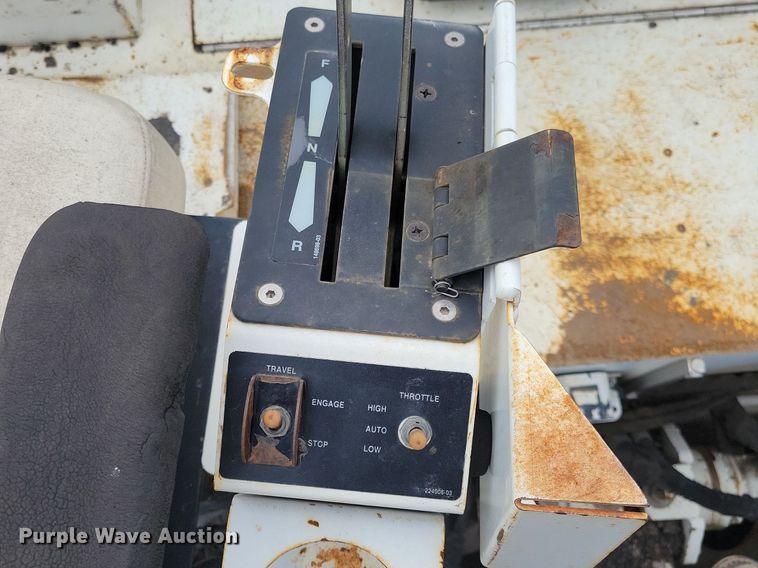 image for item DL7852 Roadtec RP175  paver