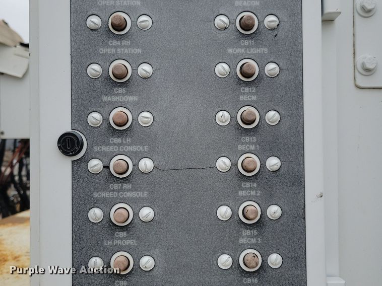 image for item DL7852 Roadtec RP175  paver