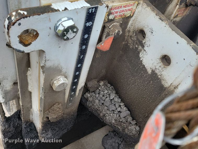 image for item DL7852 Roadtec RP175  paver