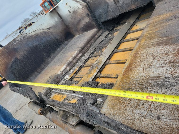 image for item DL7852 Roadtec RP175  paver