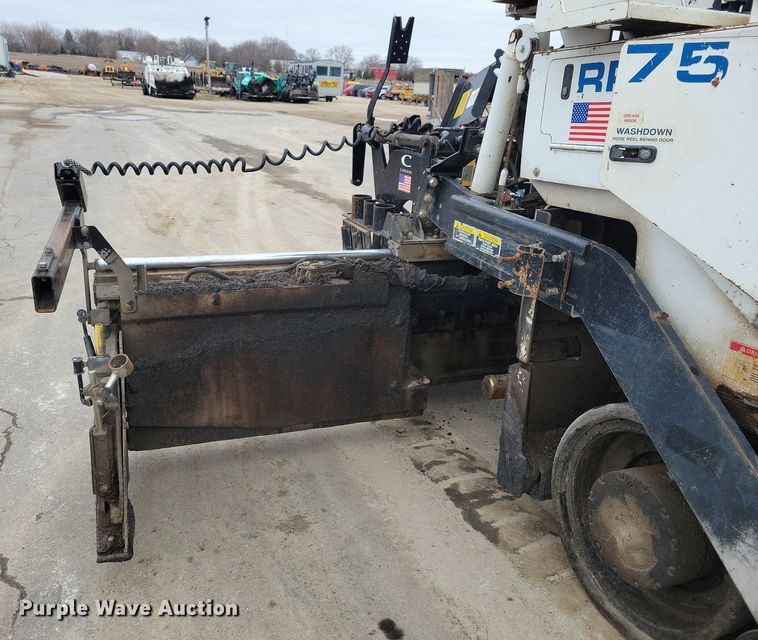 image for item DL7852 Roadtec RP175  paver