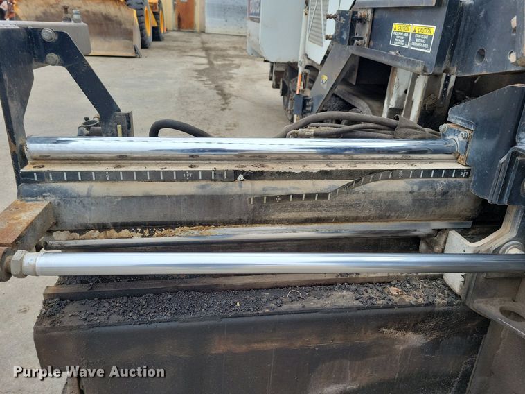 image for item DL7852 Roadtec RP175  paver