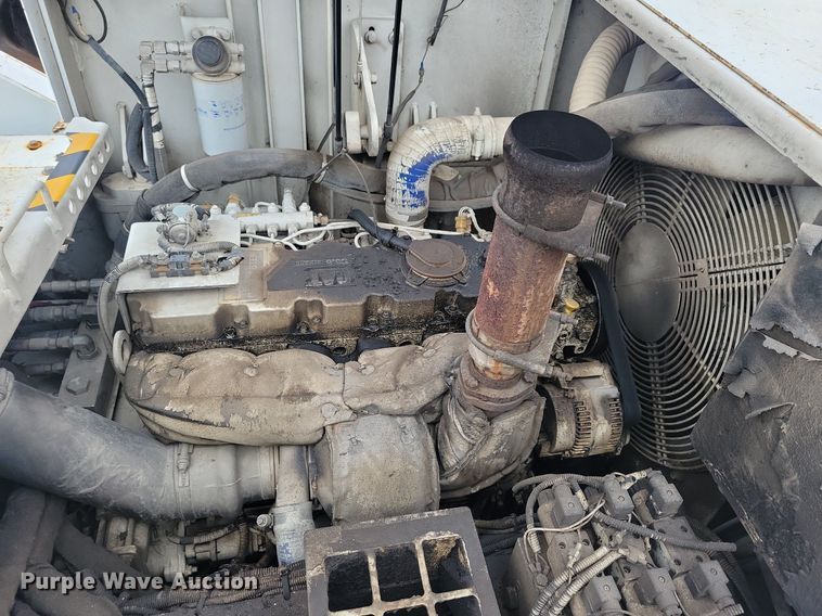 image for item DL7852 Roadtec RP175  paver