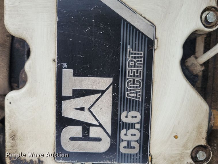 image for item DL7852 Roadtec RP175  paver