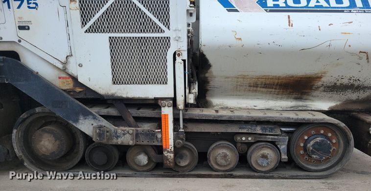 image for item DL7852 Roadtec RP175  paver