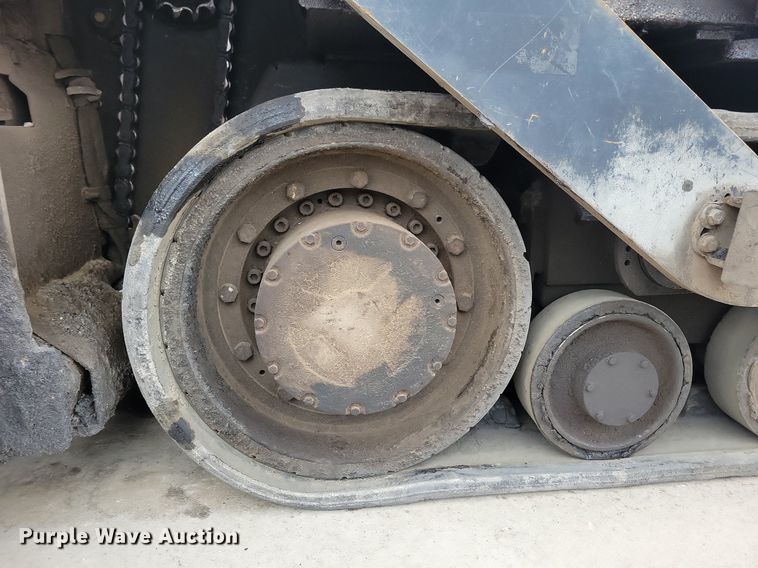 image for item DL7852 Roadtec RP175  paver