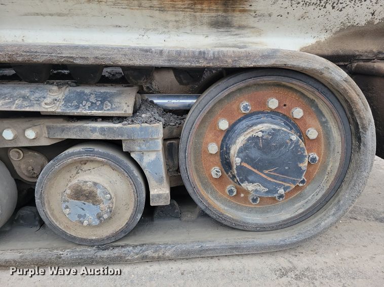 image for item DL7852 Roadtec RP175  paver