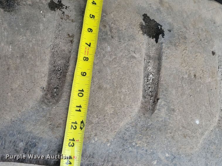 image for item DL7852 Roadtec RP175  paver