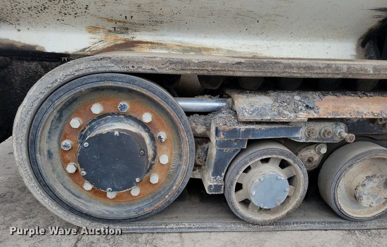 image for item DL7852 Roadtec RP175  paver