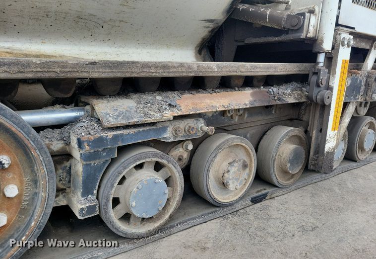 image for item DL7852 Roadtec RP175  paver