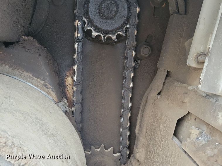 image for item DL7852 Roadtec RP175  paver