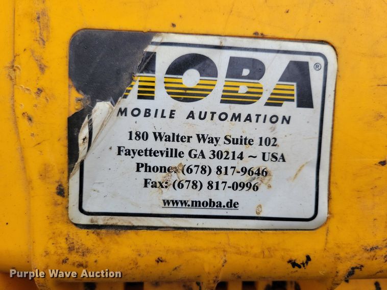 image for item DL7852 Roadtec RP175  paver