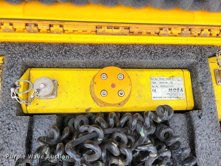 image for item DL7852 Roadtec RP175  paver