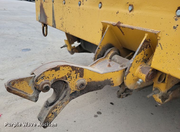 image for item DL7853 2000 Etnyre chip spreader