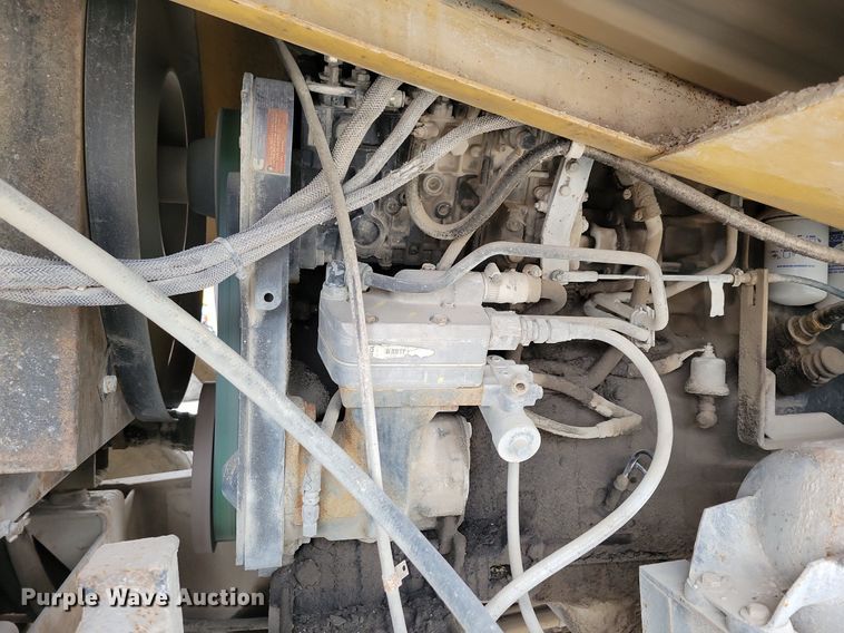 image for item DL7853 2000 Etnyre chip spreader