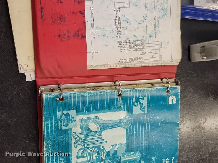 image for item DL7853 2000 Etnyre chip spreader