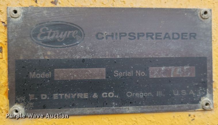 image for item DL7853 2000 Etnyre chip spreader