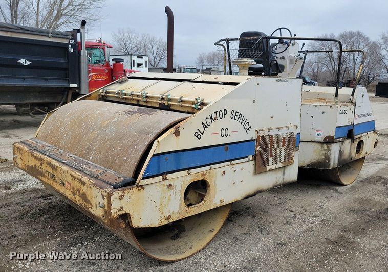 image for item DL7854 1989 Ingersoll Rand  DA-50 double drum vibratory roller