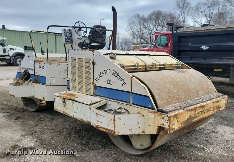 image for item DL7854 1989 Ingersoll Rand  DA-50 double drum vibratory roller
