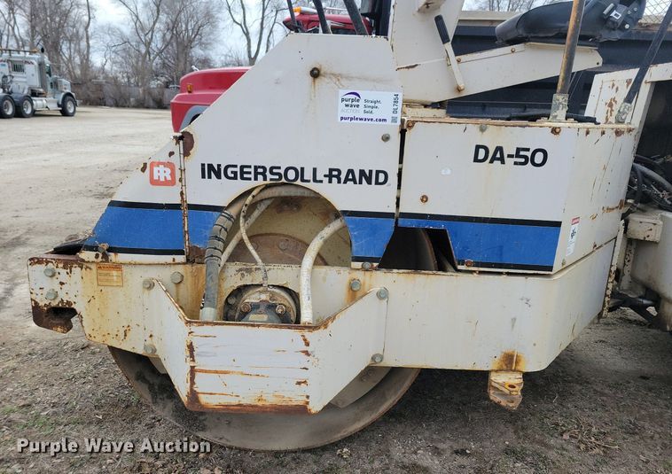 image for item DL7854 1989 Ingersoll Rand  DA-50 double drum vibratory roller