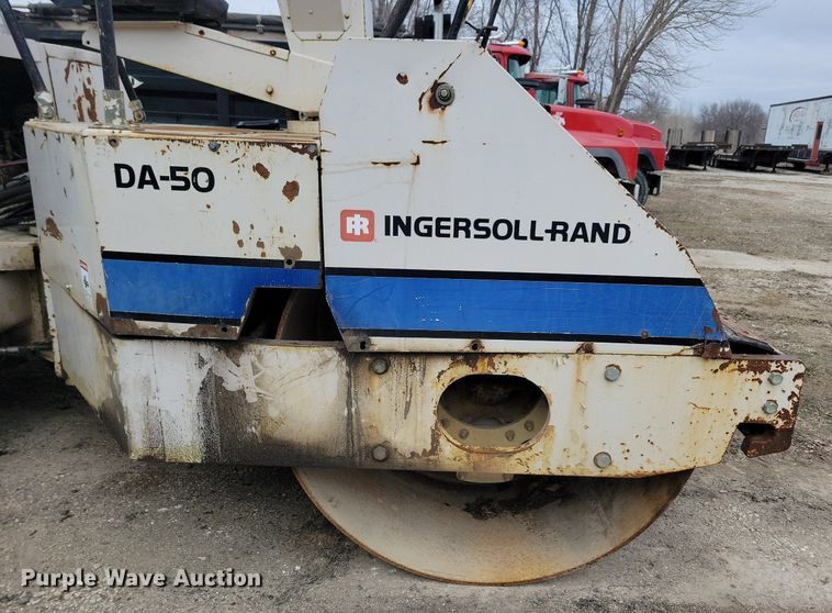 image for item DL7854 1989 Ingersoll Rand  DA-50 double drum vibratory roller